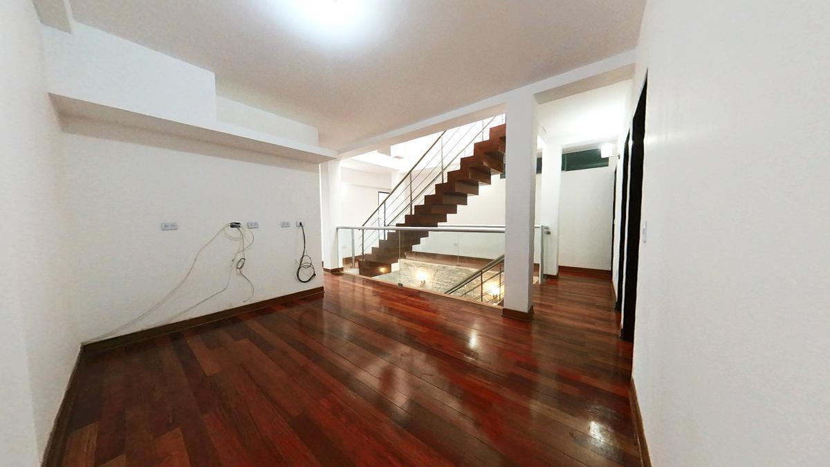 VENTA DE LINDA CASA EN PIMENTEL